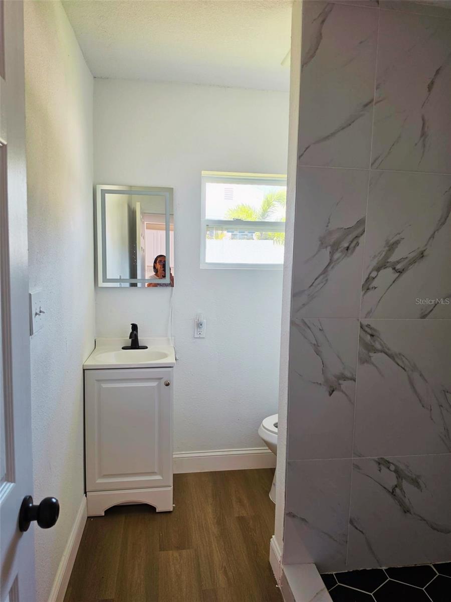 121 BAY ST — photo 21