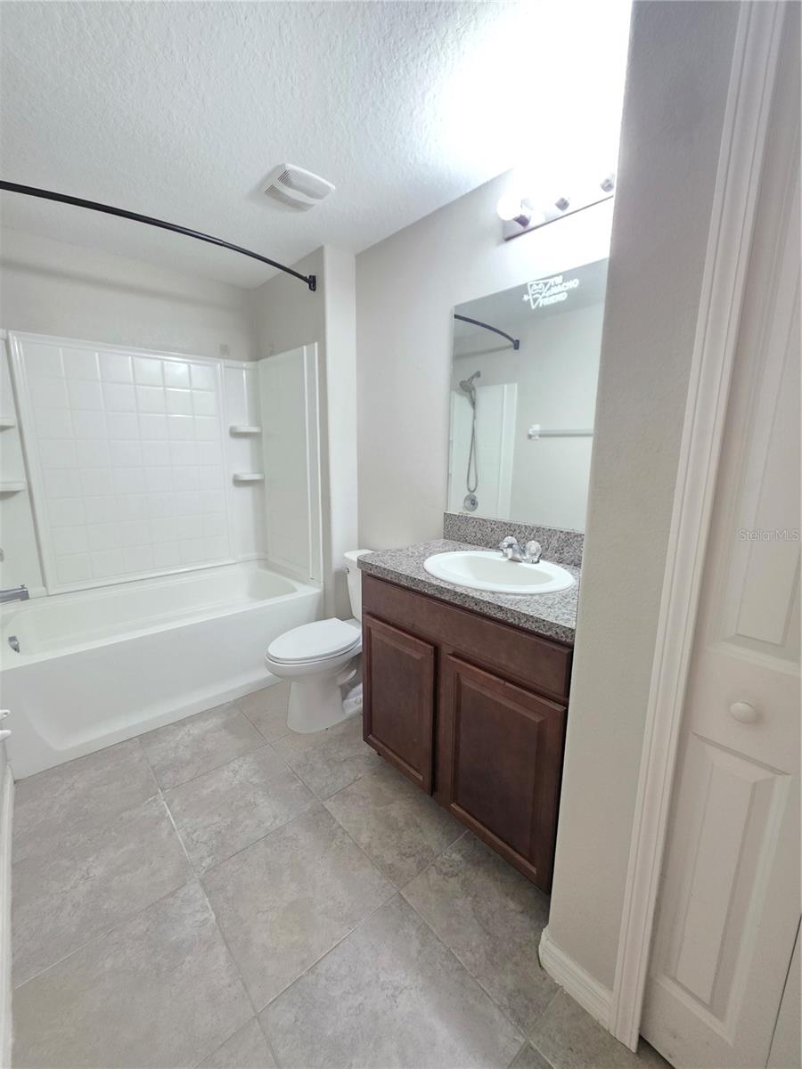 10676 LAKE MONTAUK DR — photo 24