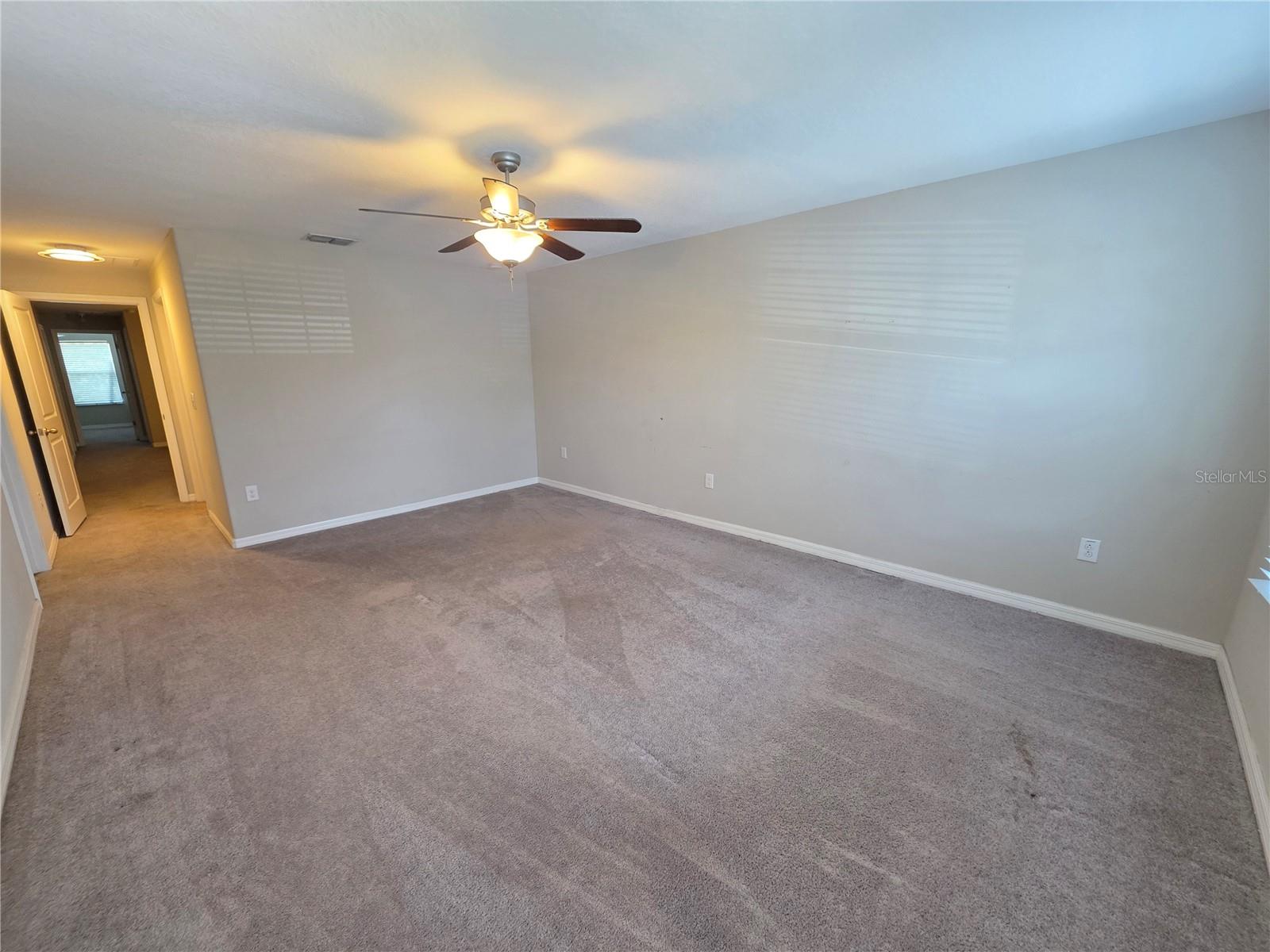 10676 LAKE MONTAUK DR — photo 17