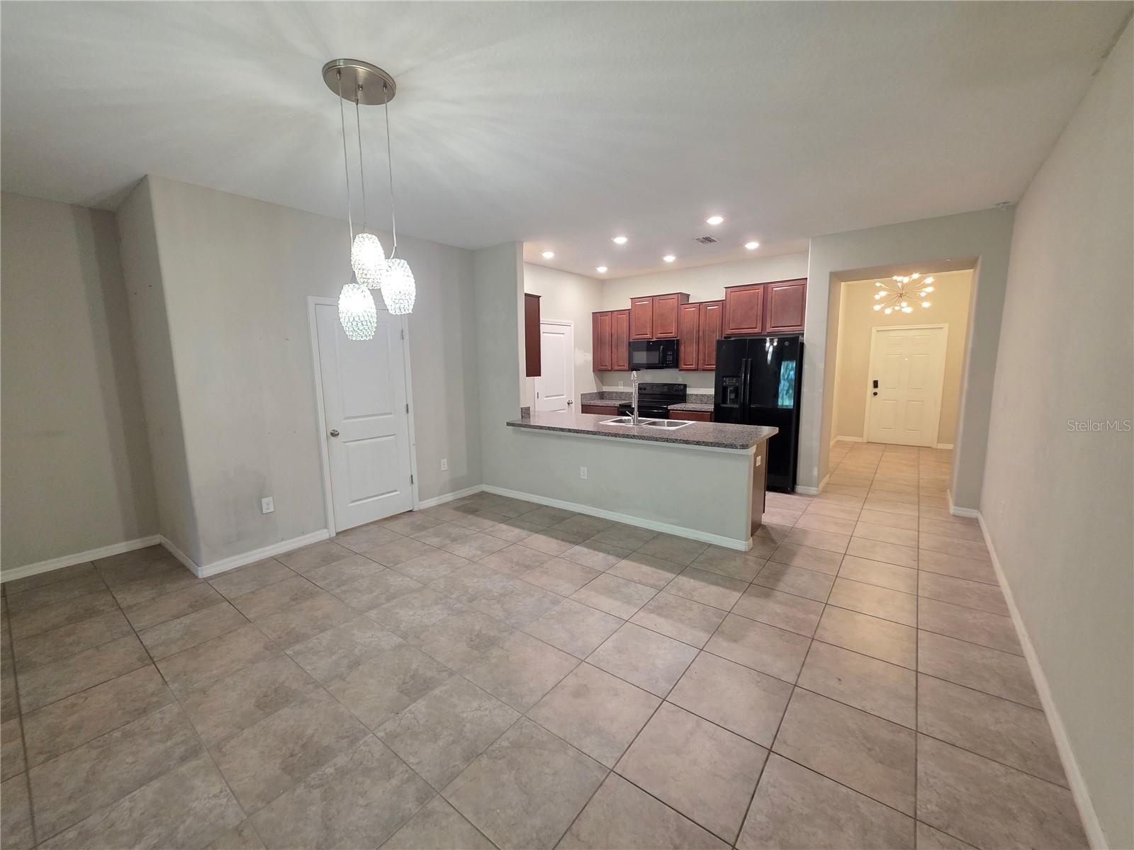 10676 LAKE MONTAUK DR — photo 9
