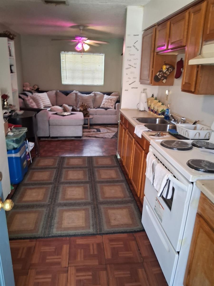 Home in TAMPA — photo 19