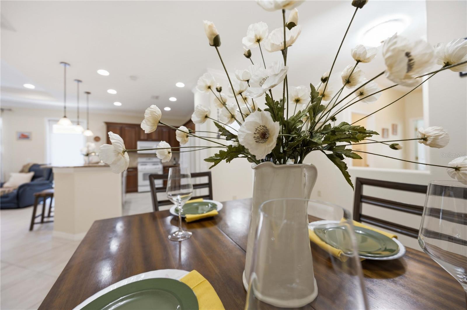 225 MESTRE PL — photo 8