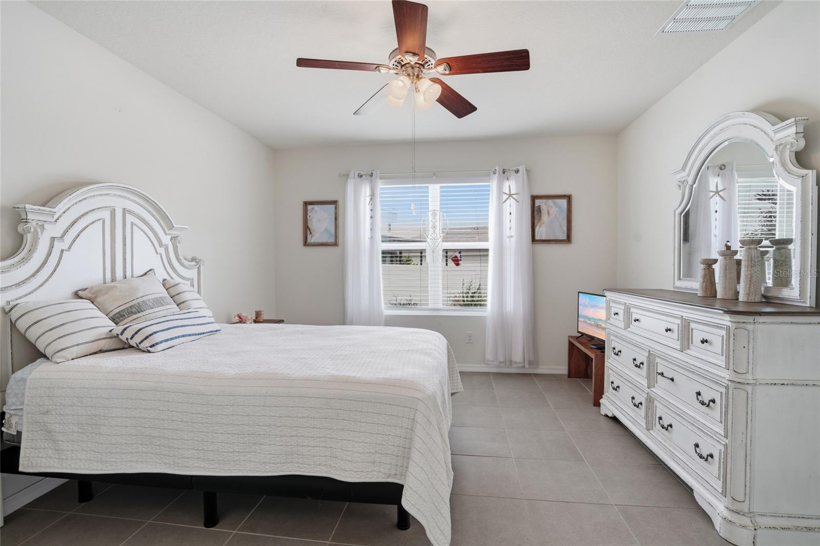 35803 HILLBROOK AVE — photo 17