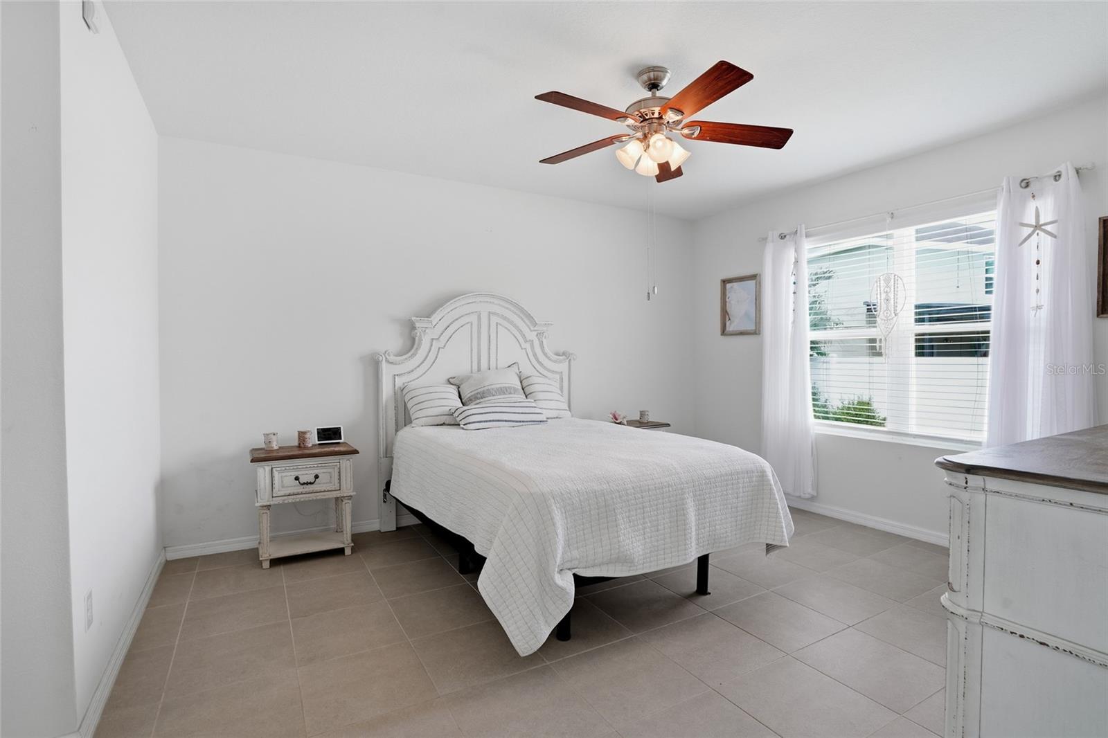 35803 HILLBROOK AVE — photo 16