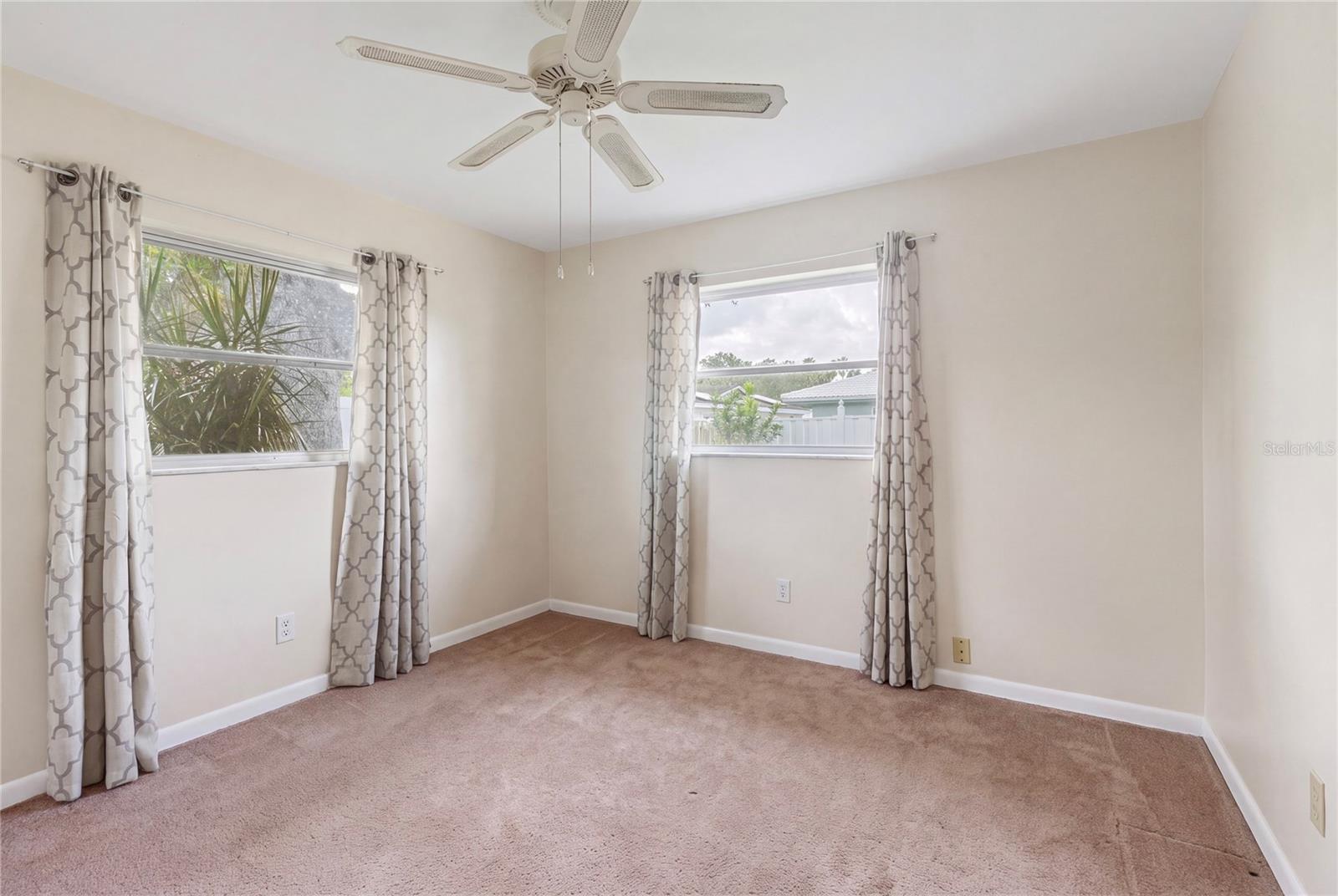 1081 MCFARLAND ST — photo 18
