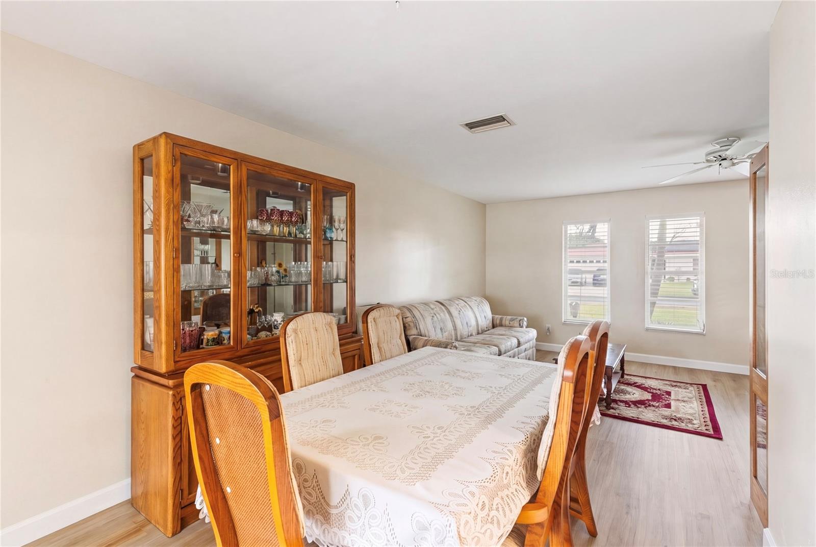 1081 MCFARLAND ST — photo 4