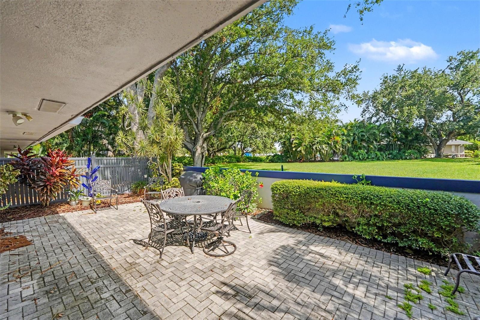 1683 WATERMARK CIR NE — photo 33