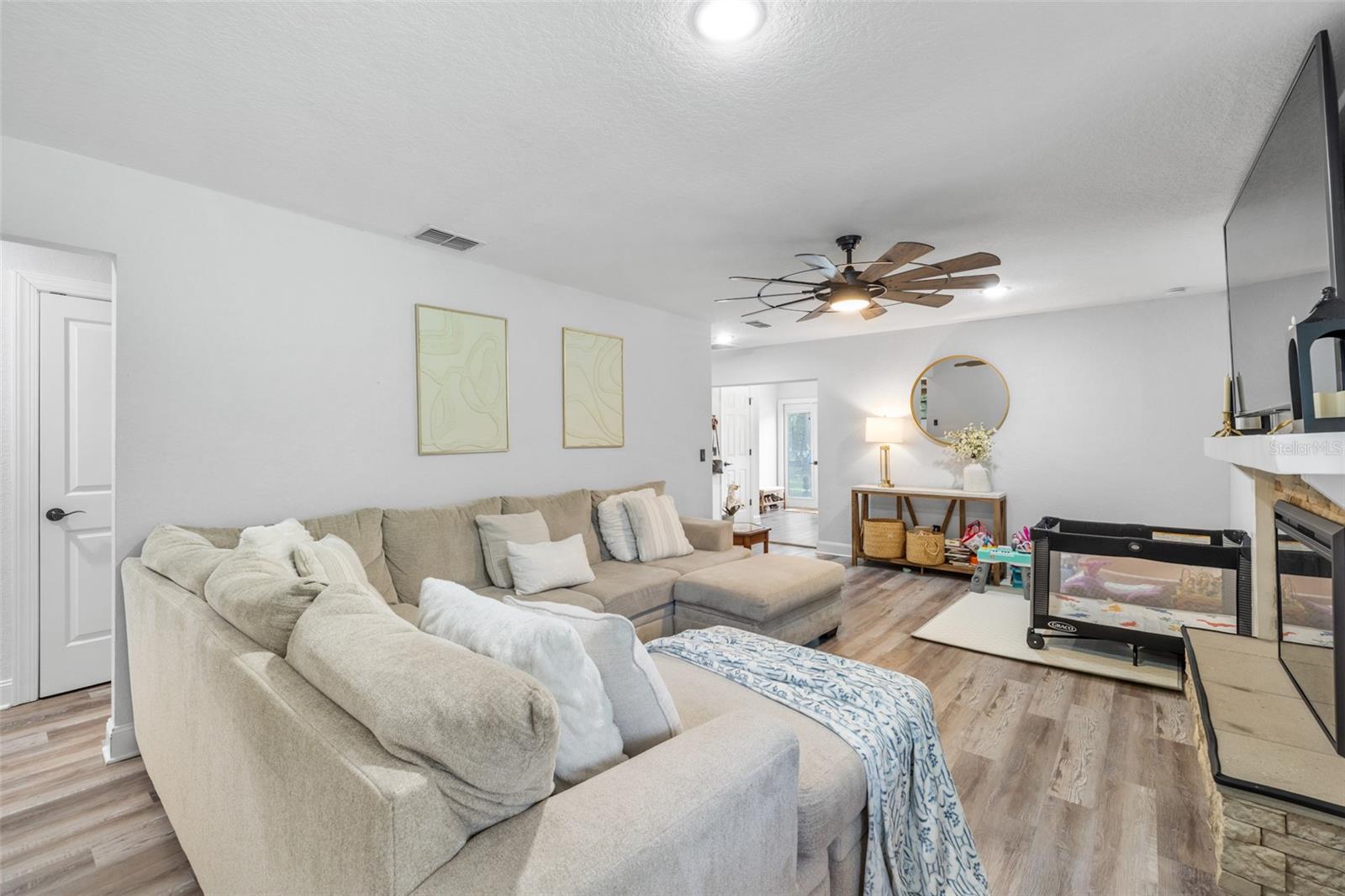2118 E KEYSVILLE RD — photo 4