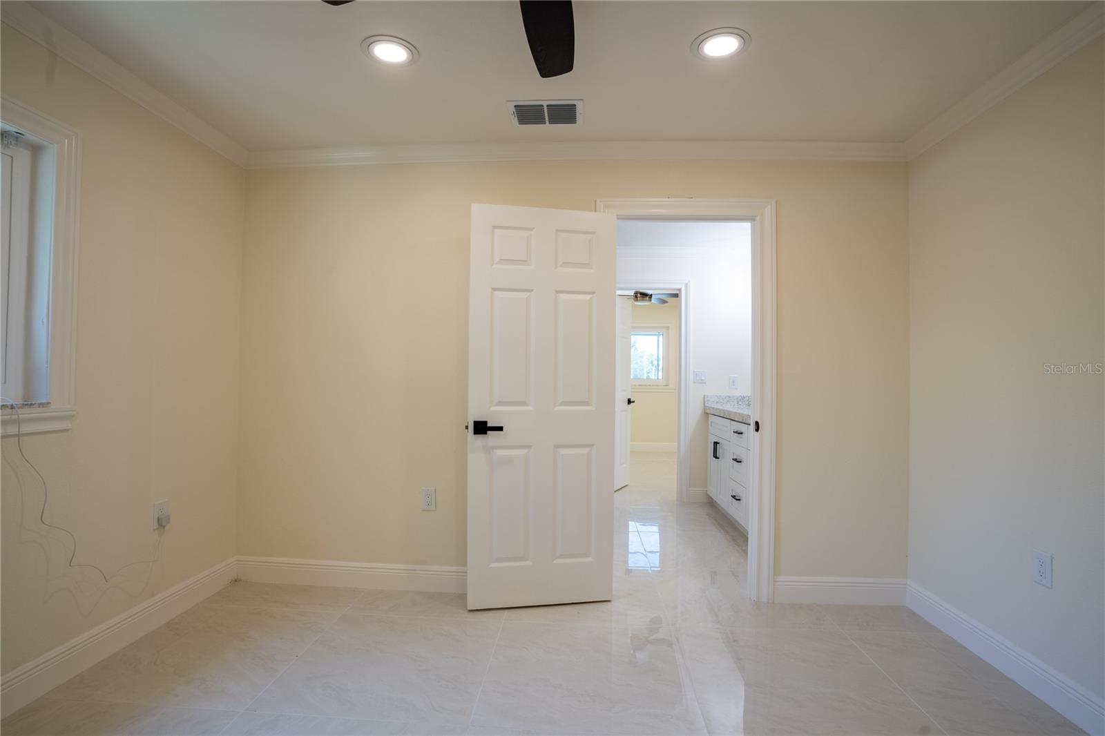5119 VENETIAN BLVD NE — photo 29