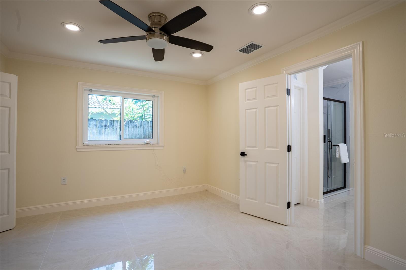 5119 VENETIAN BLVD NE — photo 30