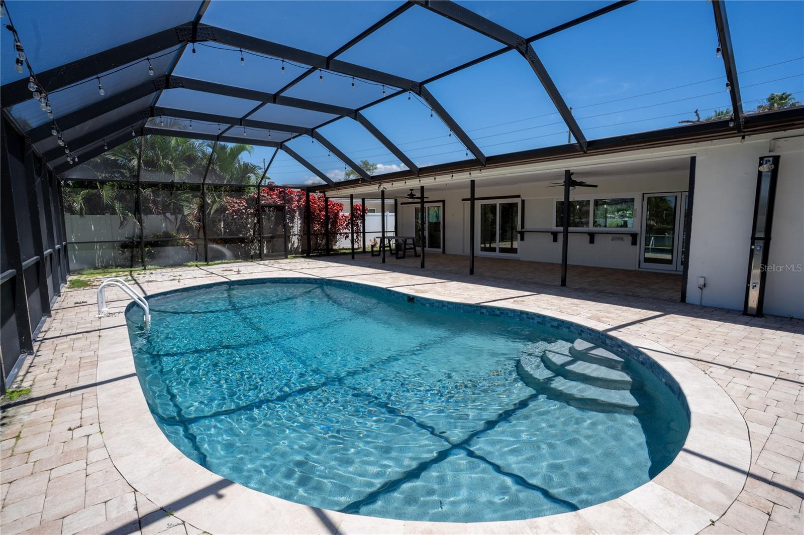 5119 VENETIAN BLVD NE — photo 39