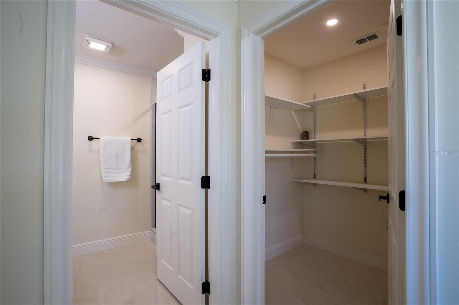 5119 VENETIAN BLVD NE — photo 20