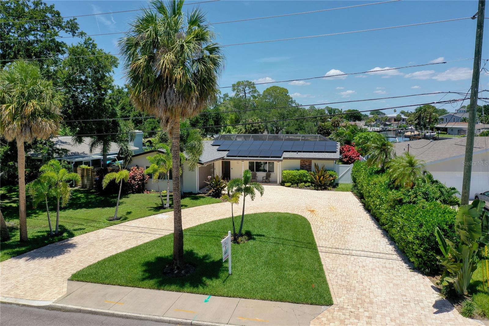 5119 VENETIAN BLVD NE — photo 3