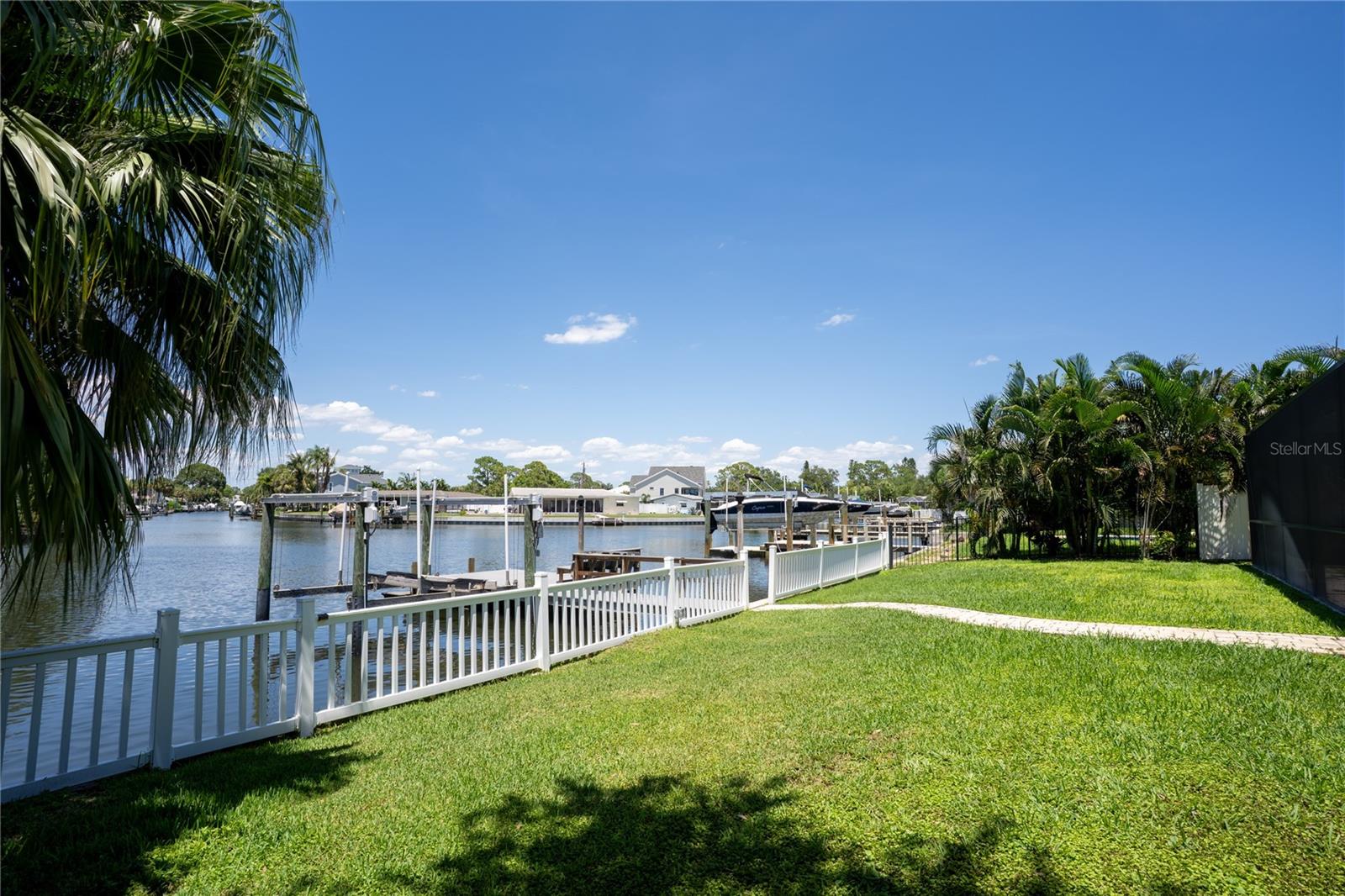 5119 VENETIAN BLVD NE — photo 48