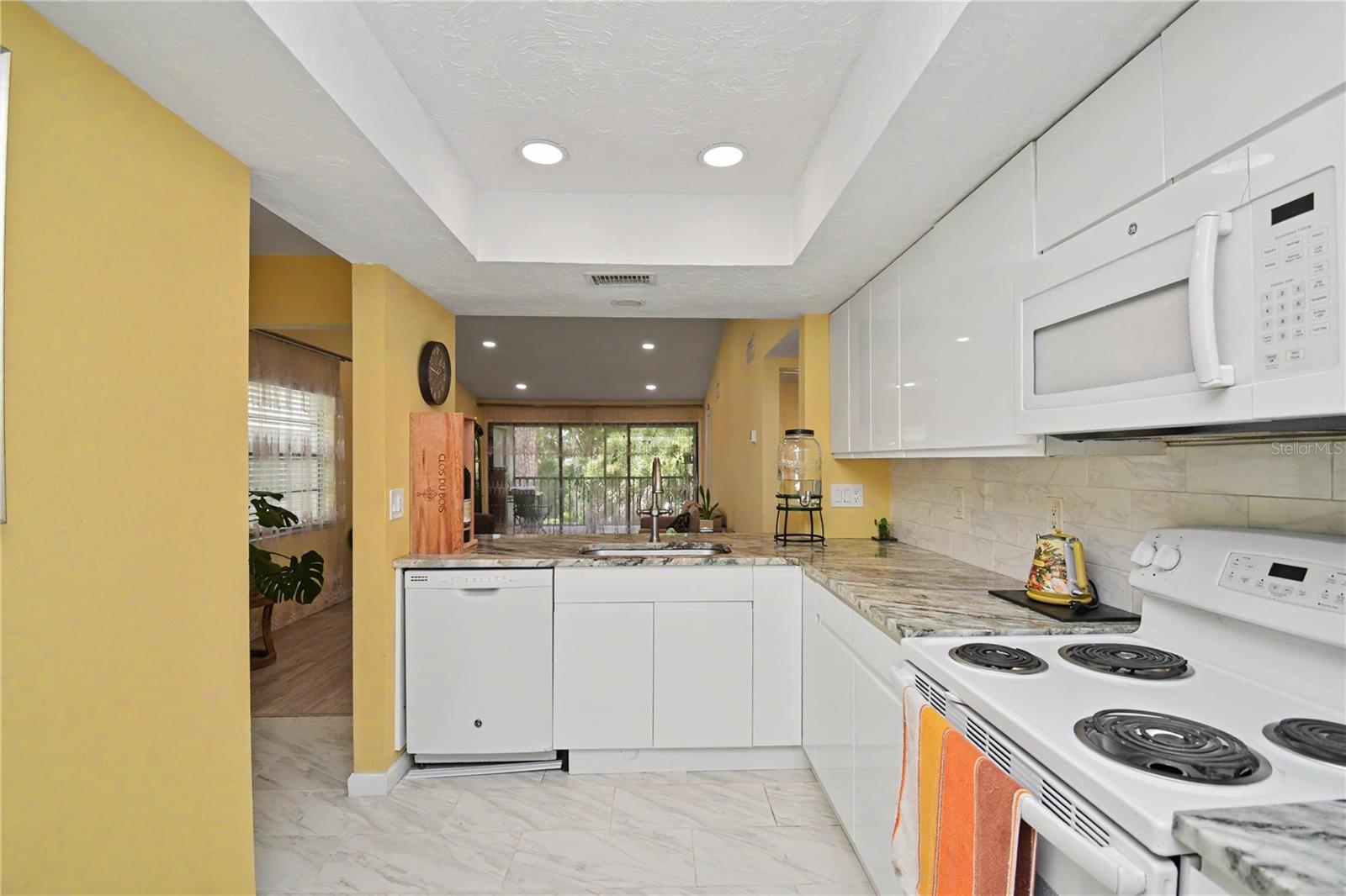 5677 SUMMER SIDE LN #31B — photo 7