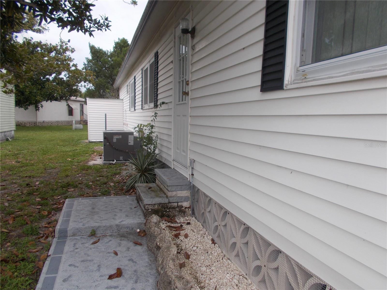 6427 FLEETWOOD CT — photo 25