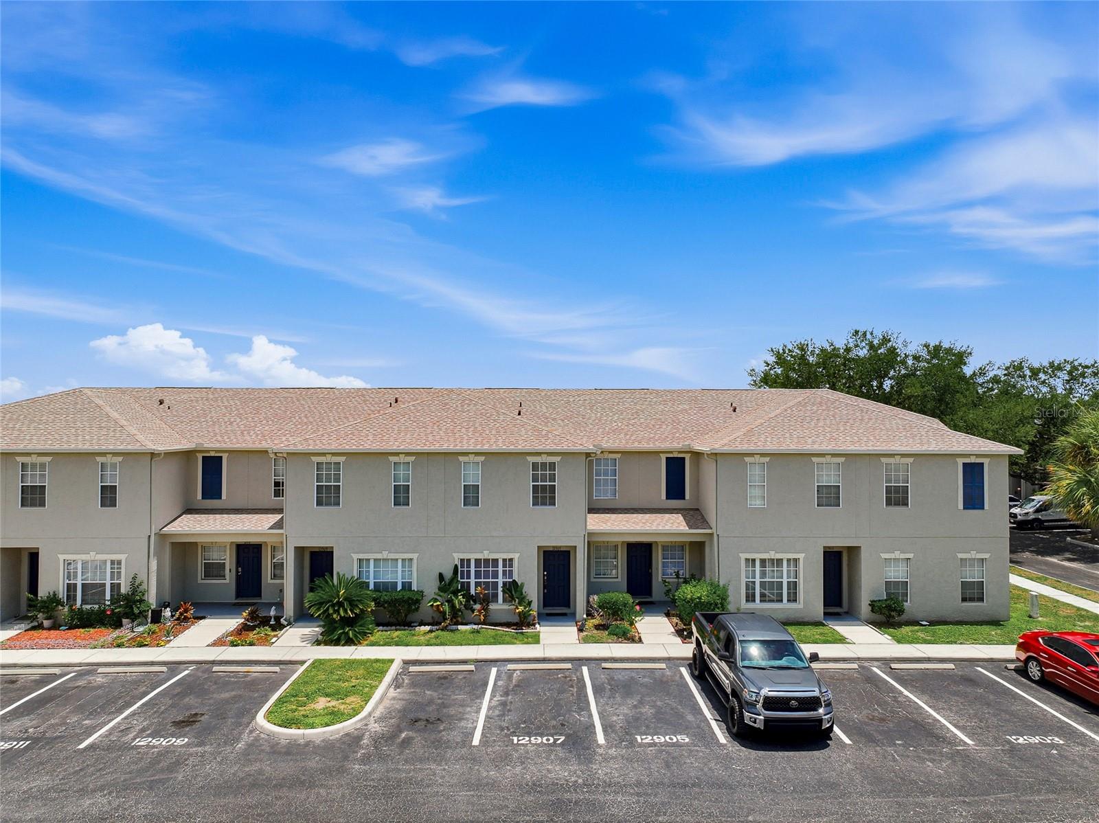 12907 KINGS CROSSING DR — photo 2