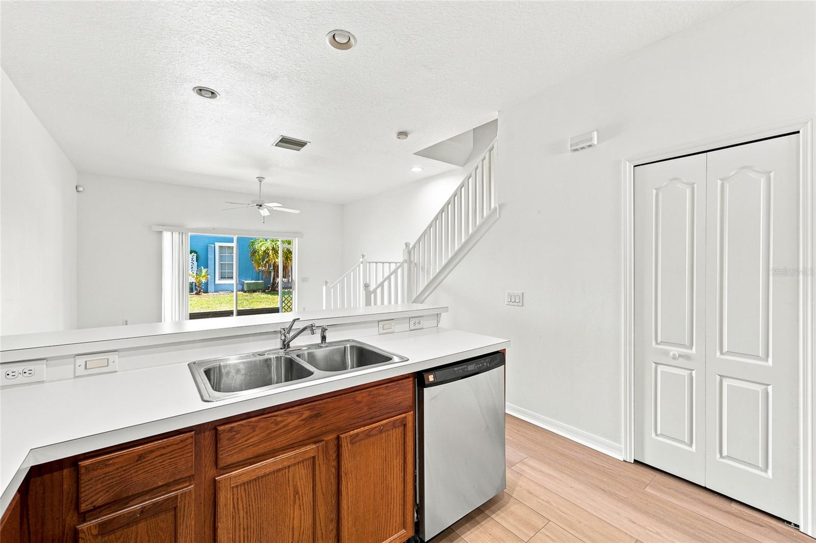 12907 KINGS CROSSING DR — photo 14