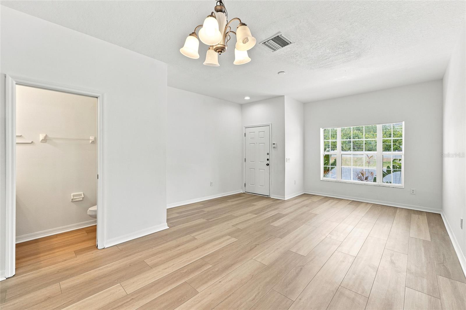 12907 KINGS CROSSING DR — photo 10
