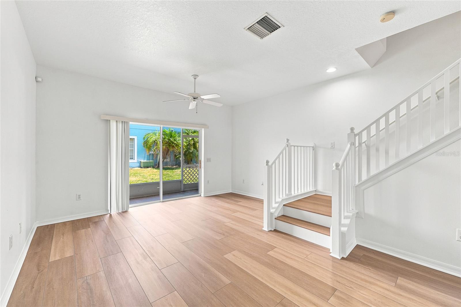 12907 KINGS CROSSING DR — photo 16