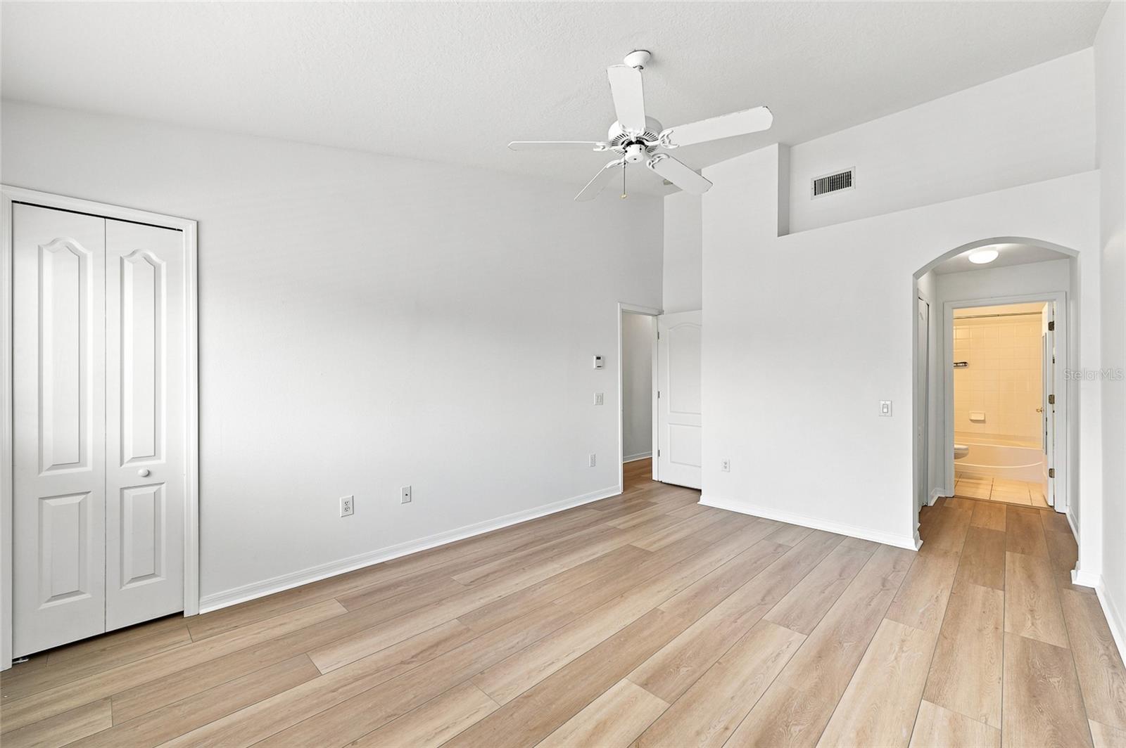 12907 KINGS CROSSING DR — photo 20