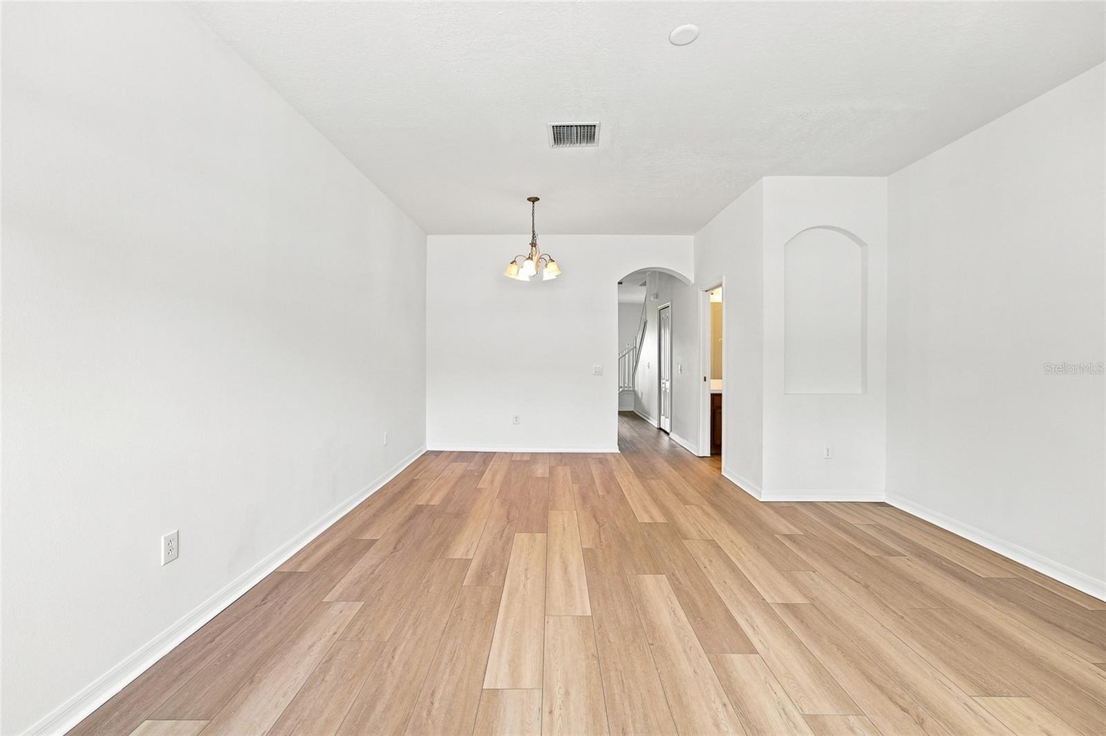 12907 KINGS CROSSING DR — photo 7