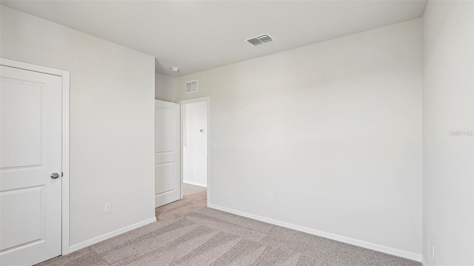 5728 SILVER MOONLIGHT DR — photo 31