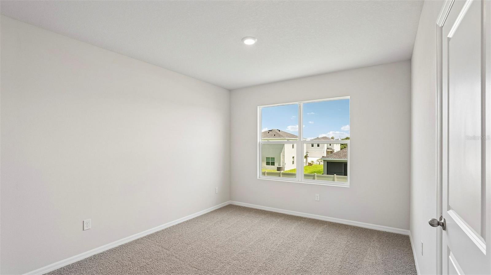 5728 SILVER MOONLIGHT DR — photo 27