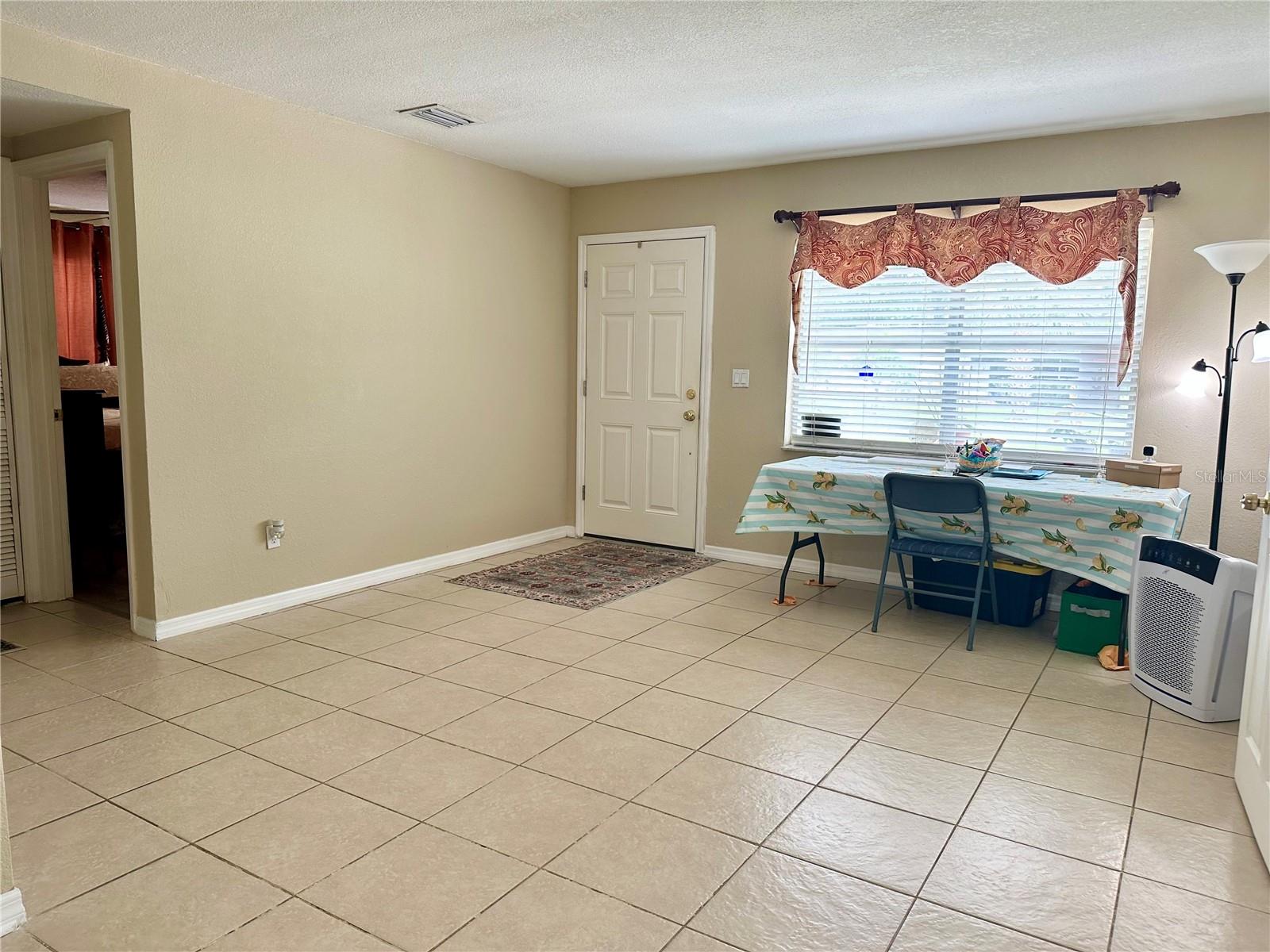 7507 CORAL VINE LN — photo 9