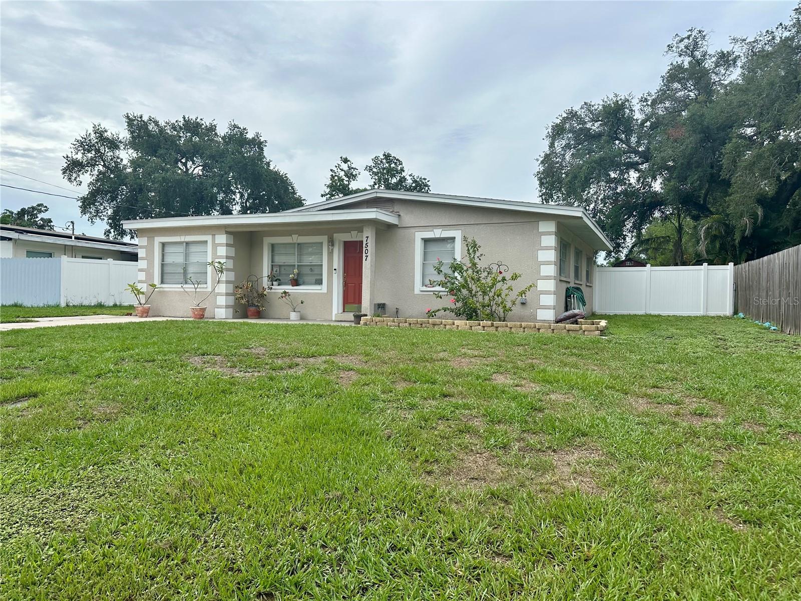 7507 CORAL VINE LN — photo 3