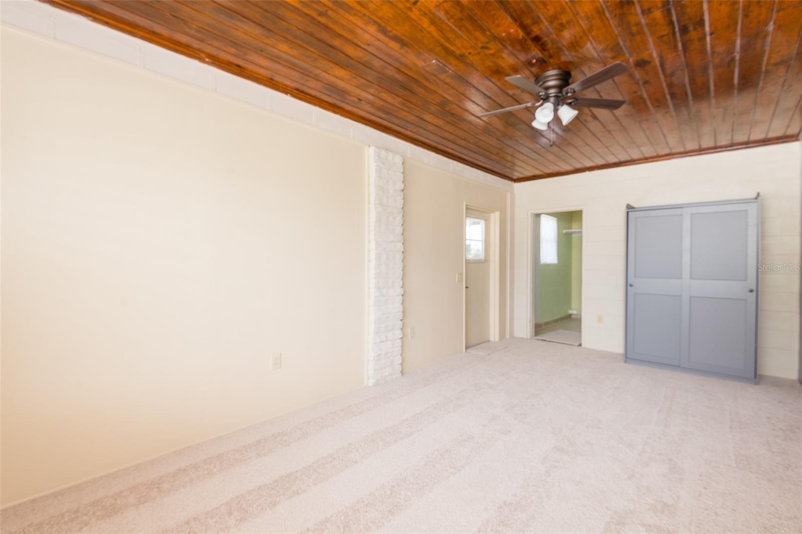 4425 W BAY VILLA AVE — photo 10