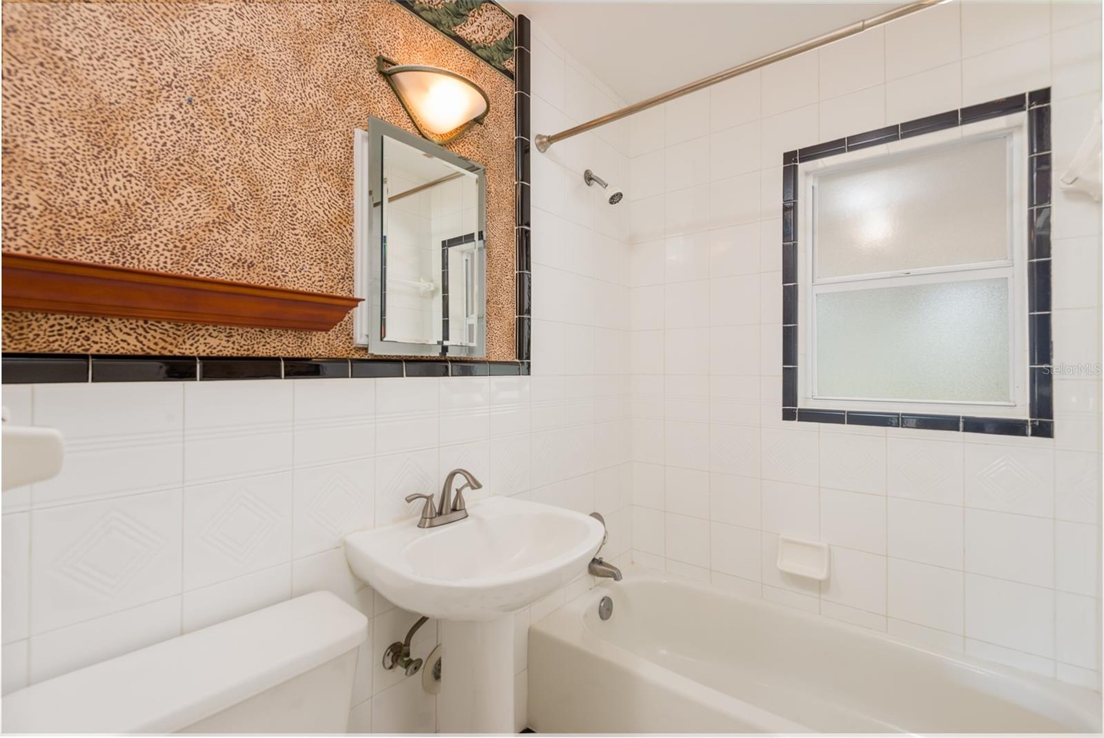 4425 W BAY VILLA AVE — photo 16