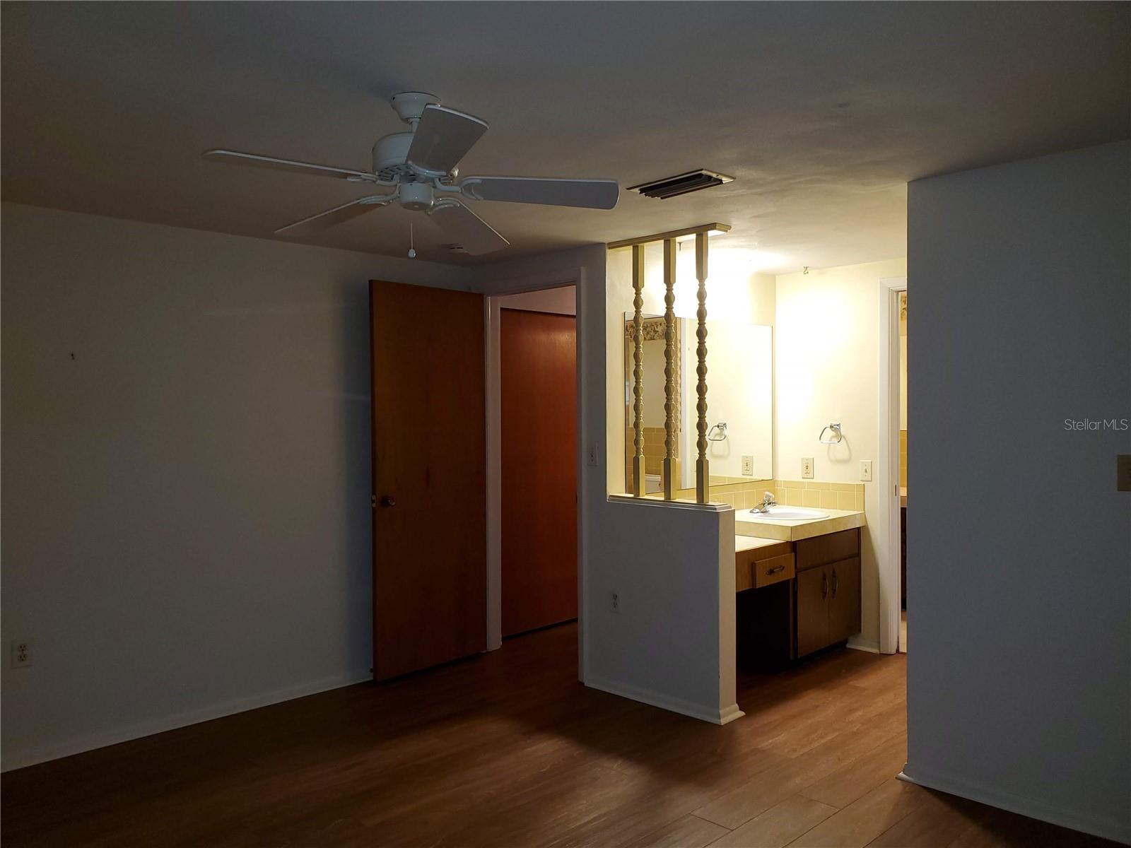 7304 LINCOLN PARK LN — photo 8