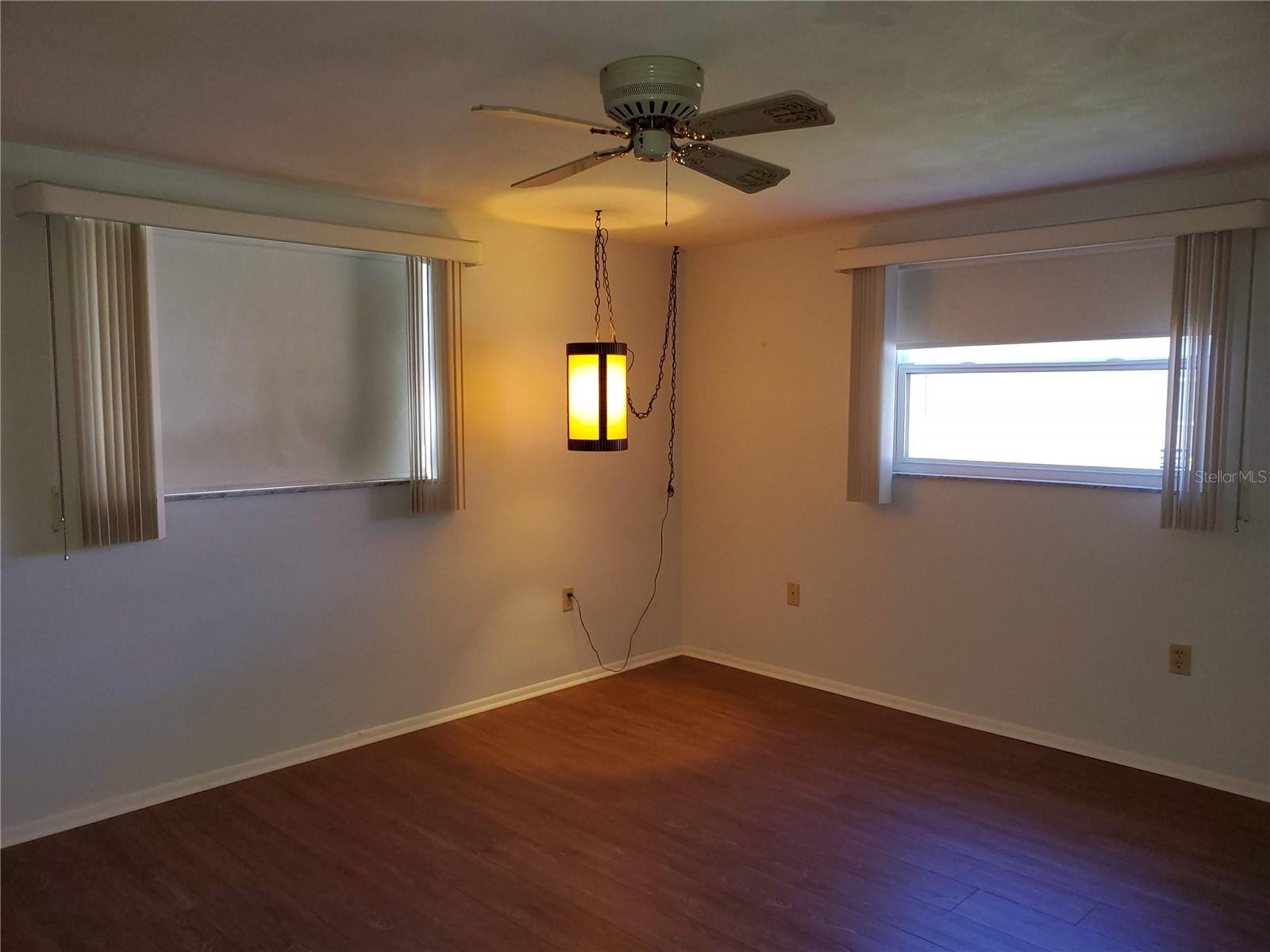 7304 LINCOLN PARK LN — photo 15