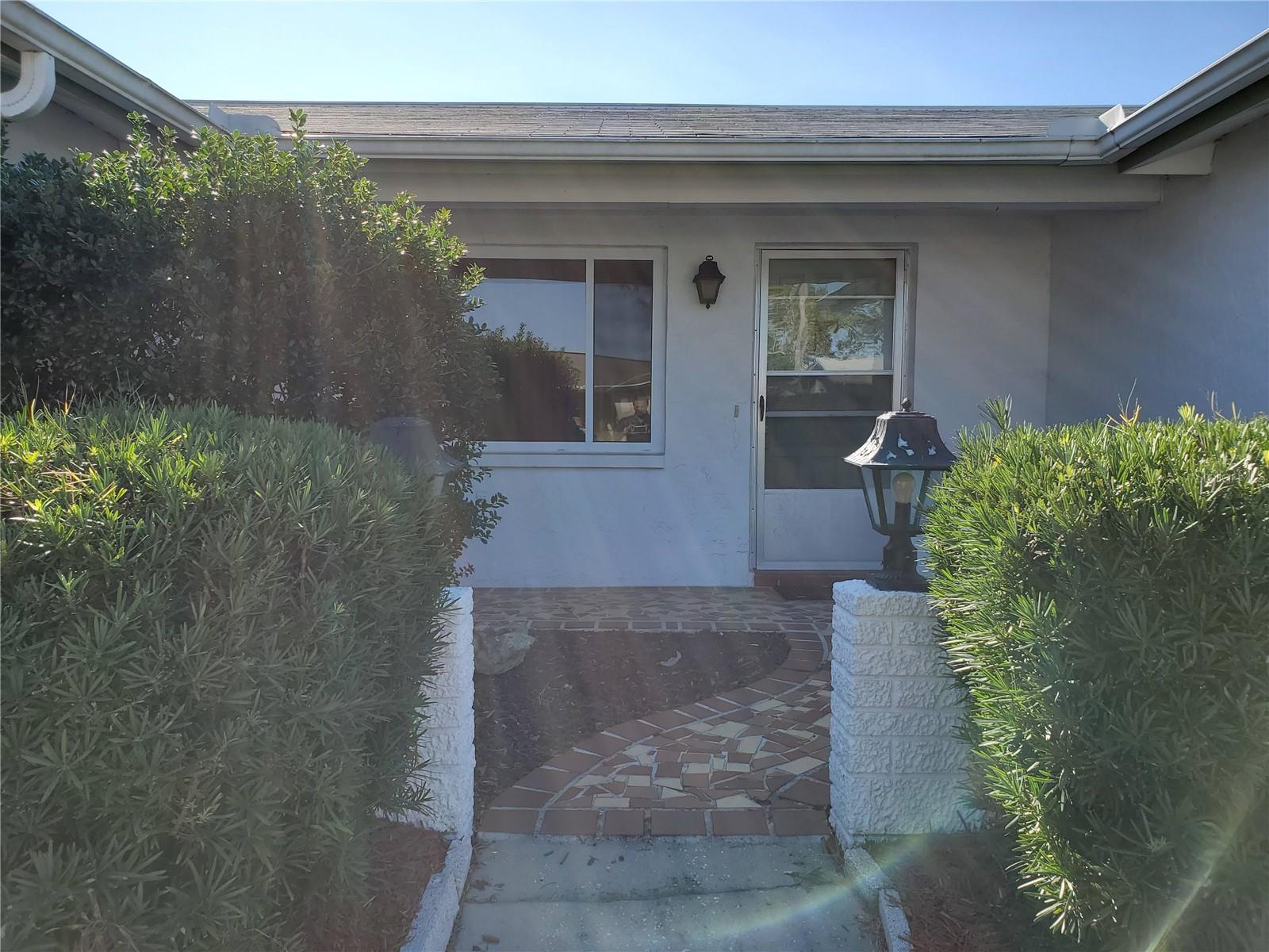 7304 LINCOLN PARK LN — photo 2