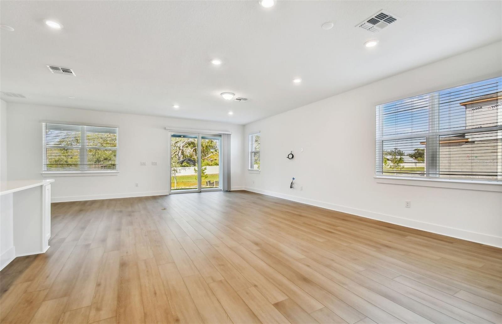 33433 BARNEBROOK DR — photo 9