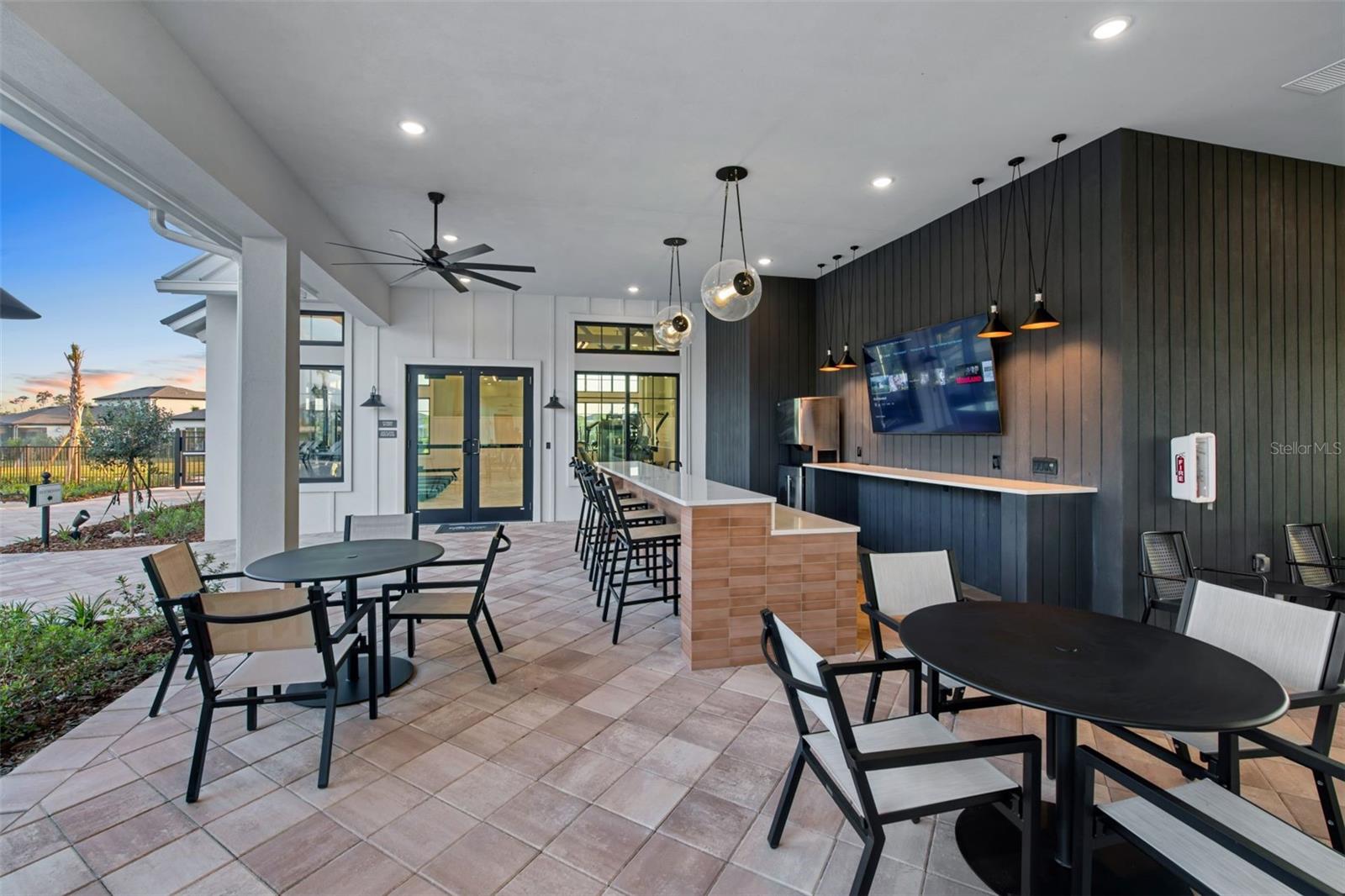 33433 BARNEBROOK DR — photo 31