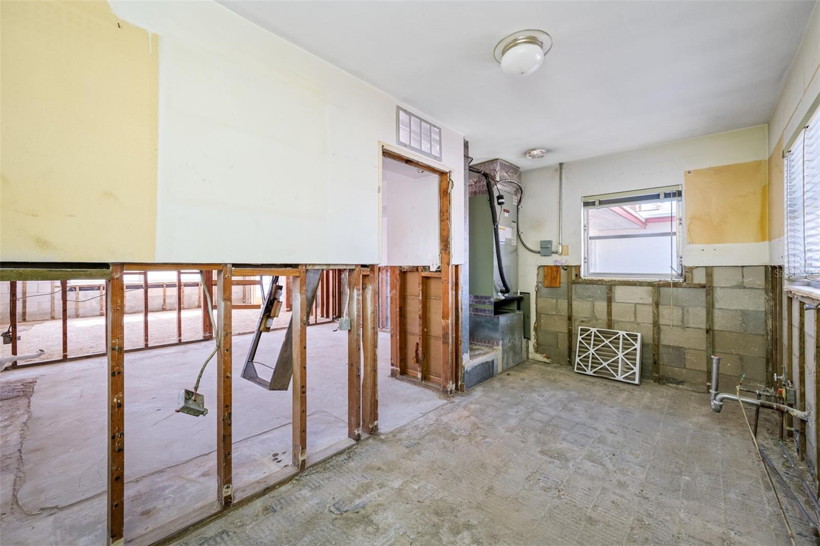 5412 PALI WAY — photo 9