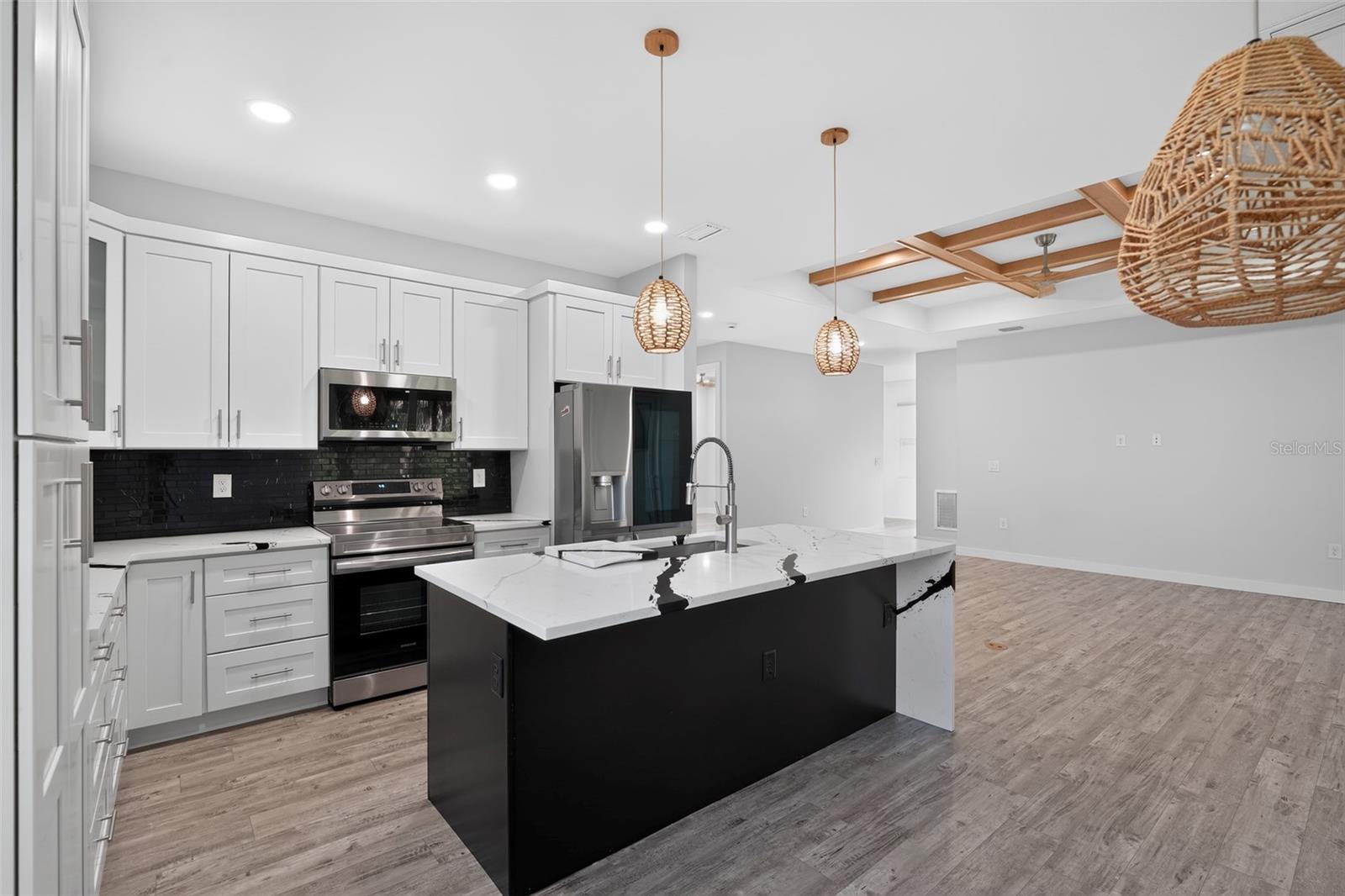 1259 KAAYAN ST — photo 15
