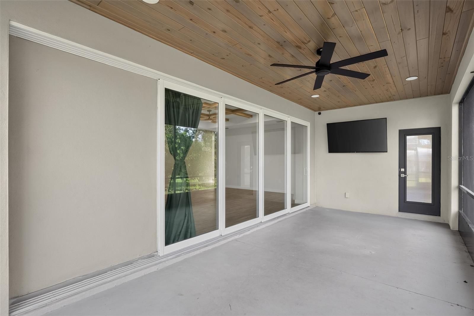 1259 KAAYAN ST — photo 32