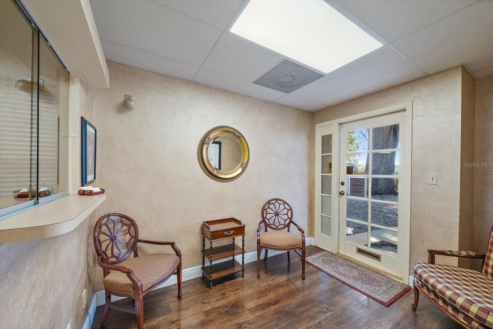 1521 TAMIAMI TRL S #3A — photo 3