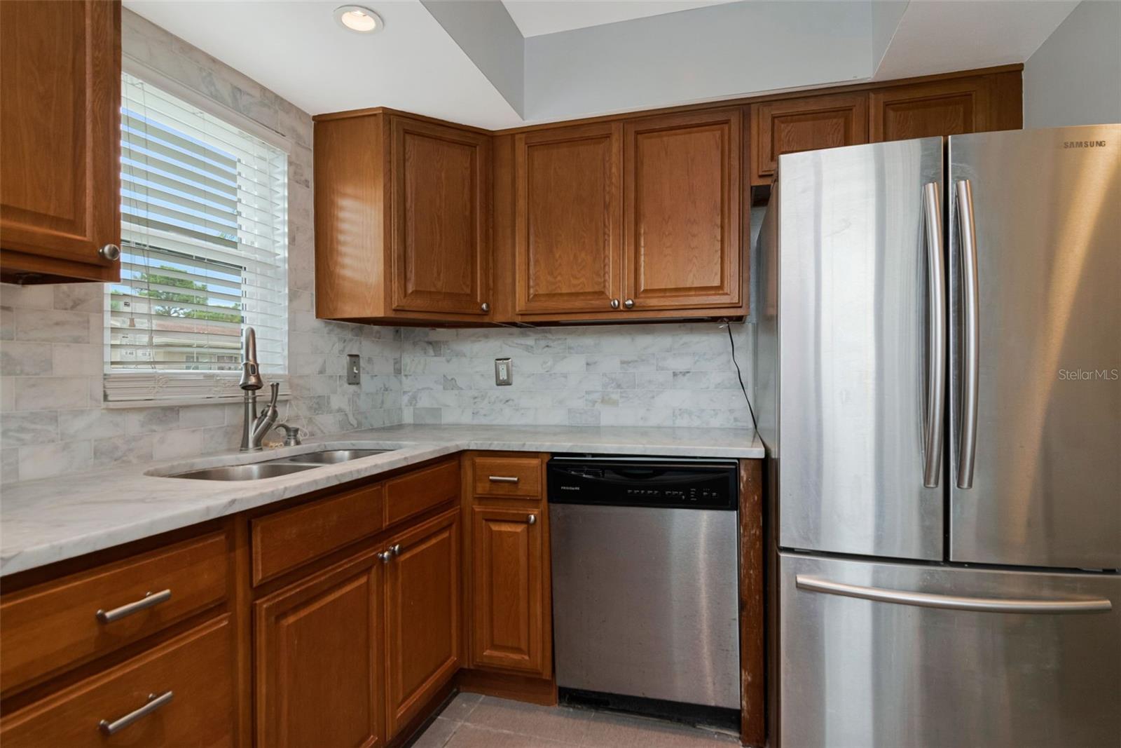 2284 OAK NECK RD #F — photo 16