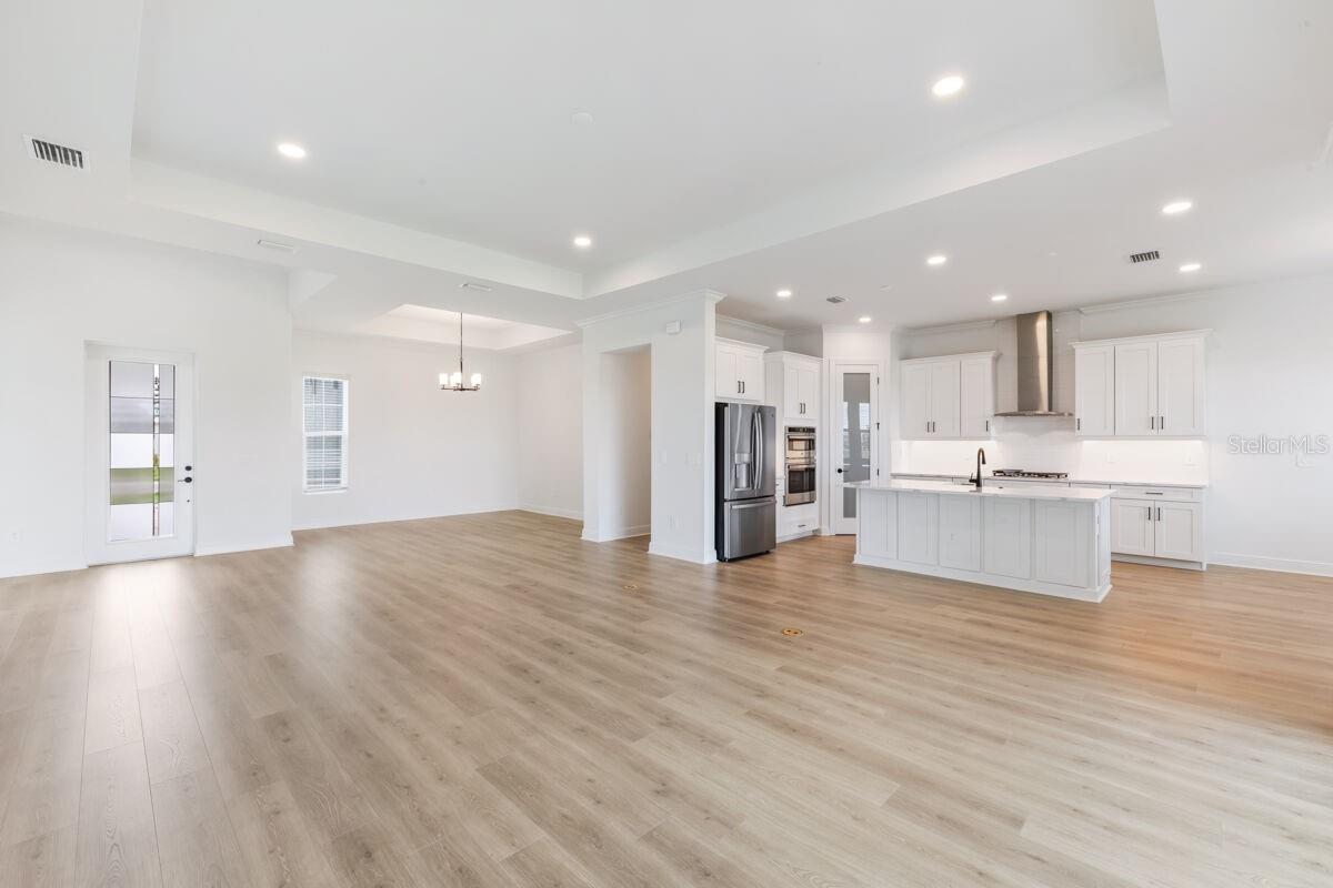 17536 MACARTHUR LOOP — photo 4