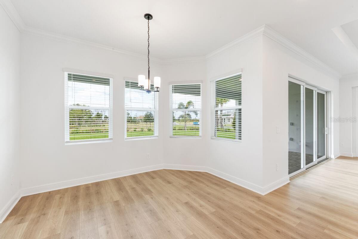 17536 MACARTHUR LOOP — photo 6