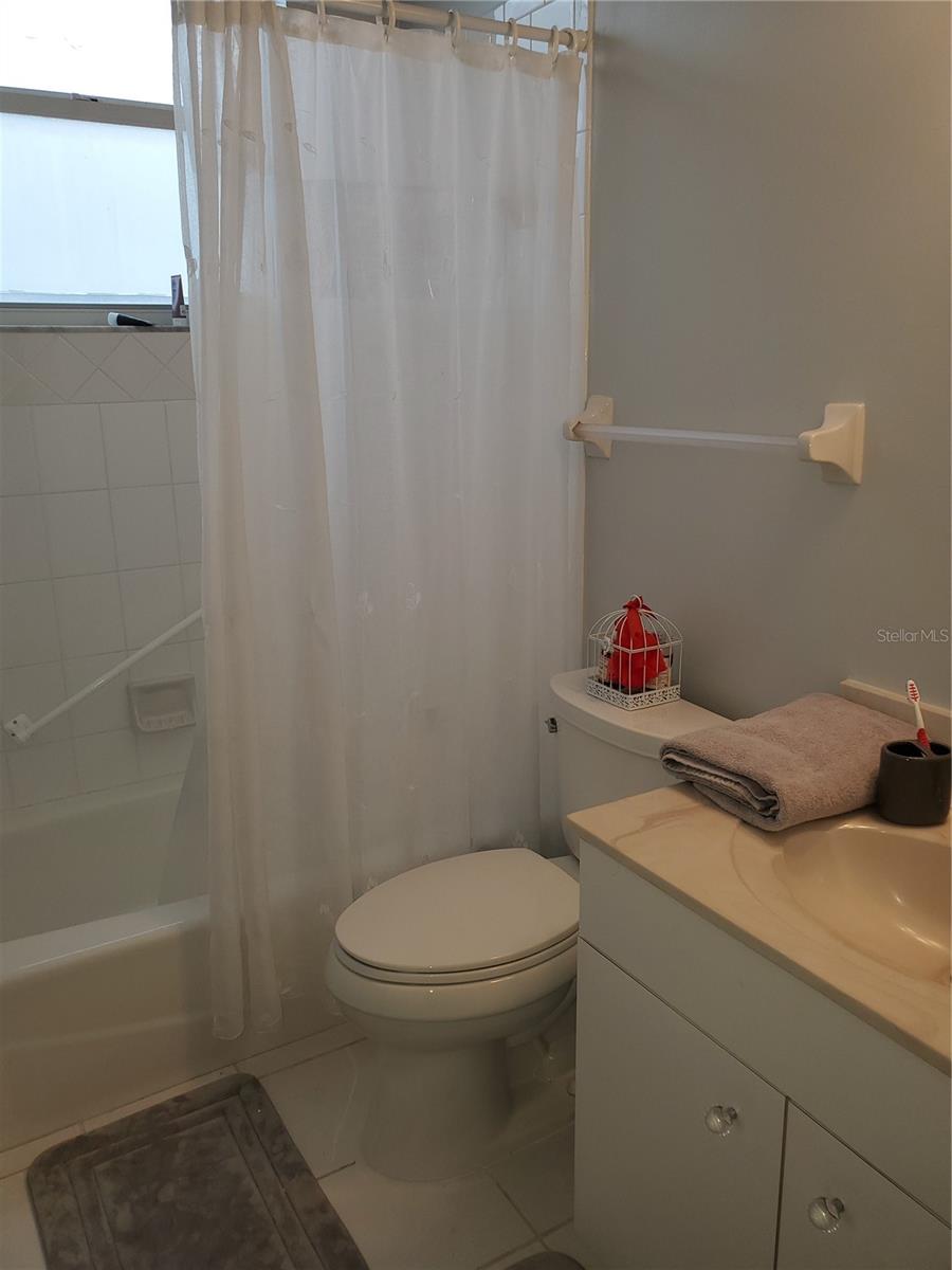1141 SOUTHLAKE CT — photo 18