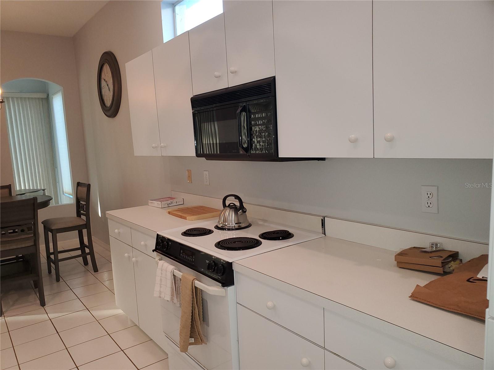 1141 SOUTHLAKE CT — photo 9