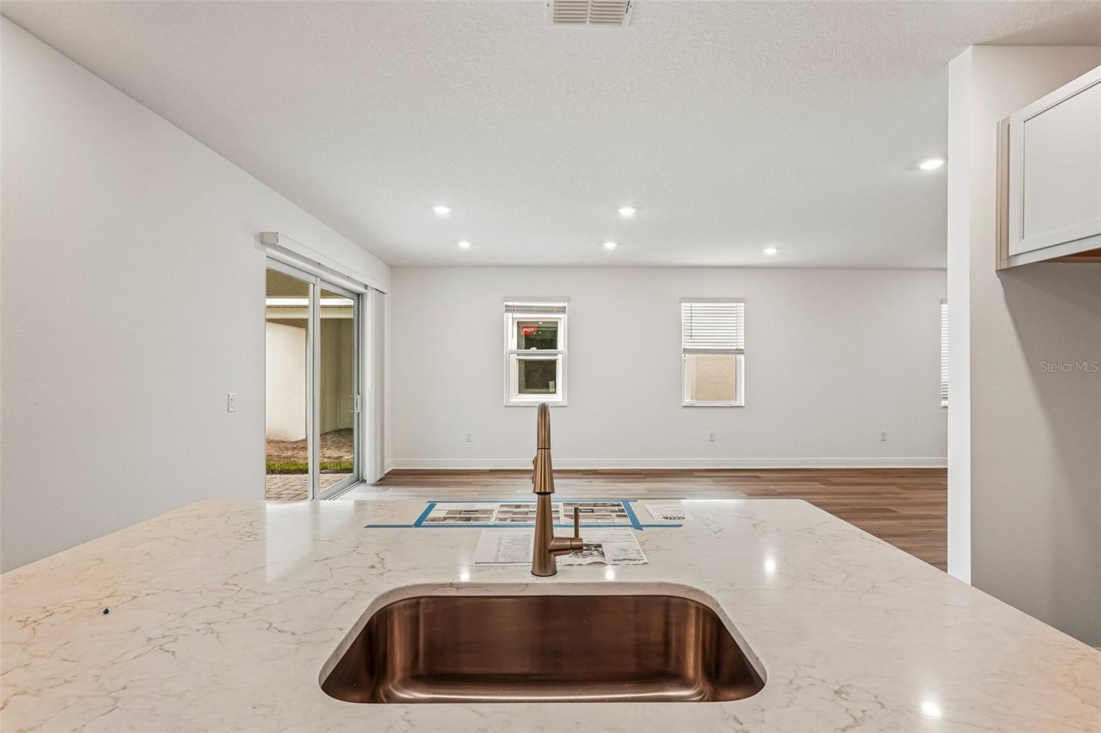 4422 SUNSET GARDEN ST — photo 9