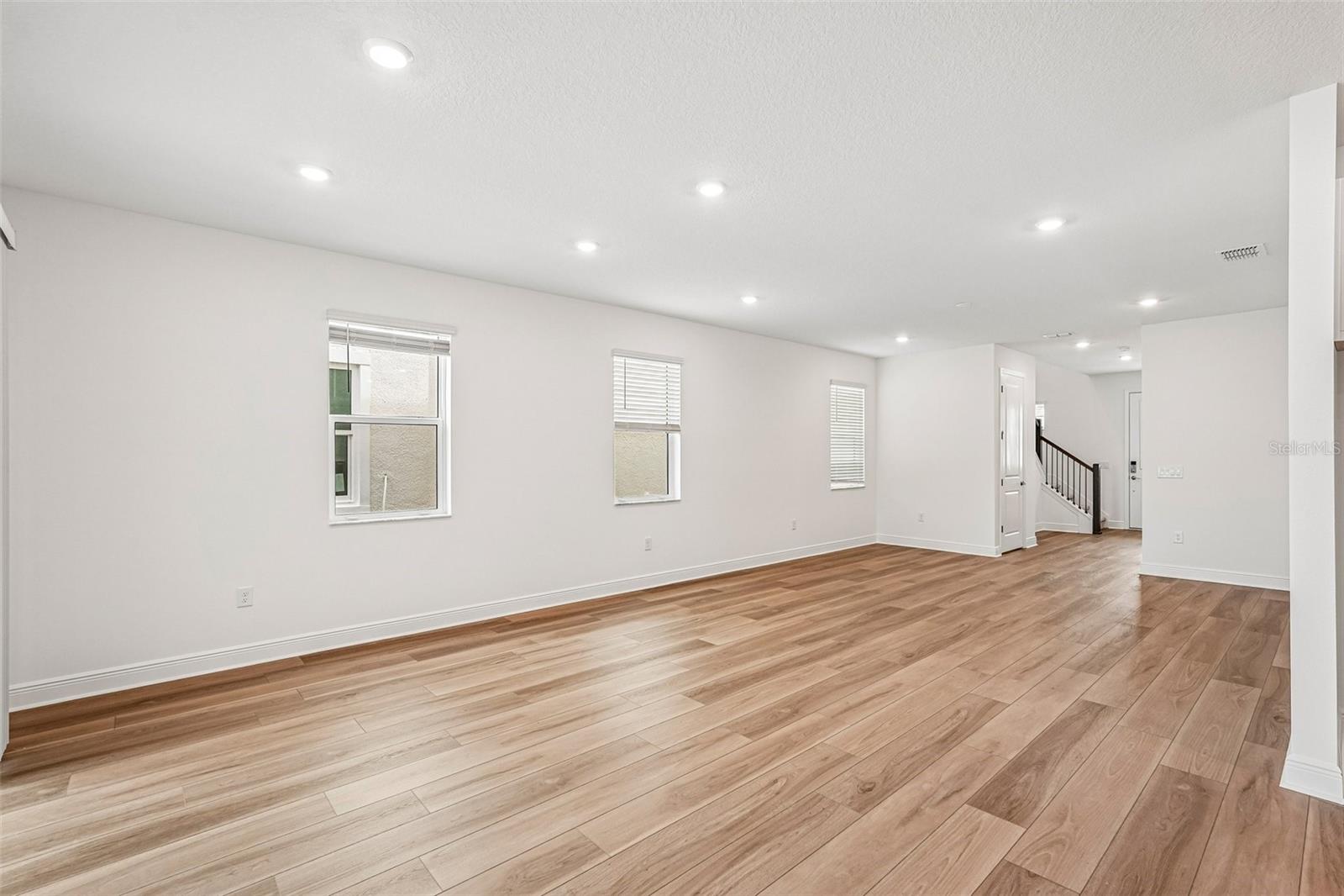 4422 SUNSET GARDEN ST — photo 10