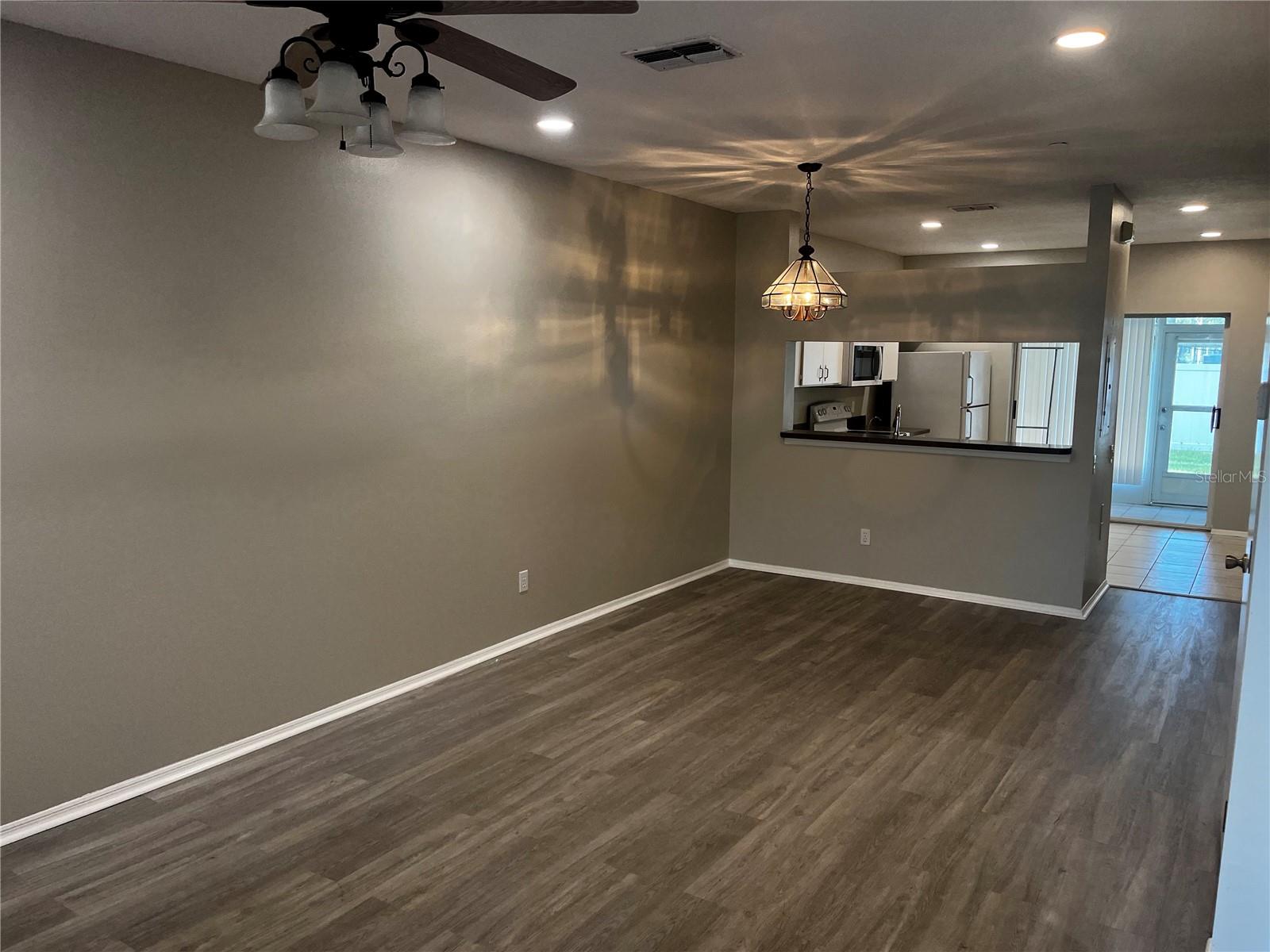 331 COUNTRYSIDE KEY BLVD — photo 3
