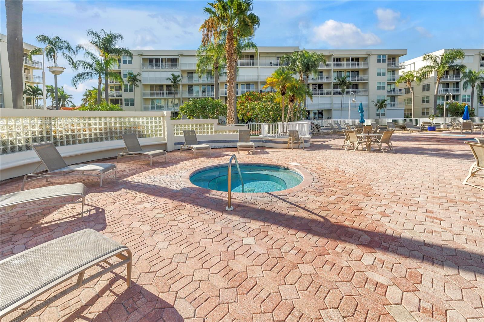 6001 BAHIA DEL MAR CIR #428 — photo 28